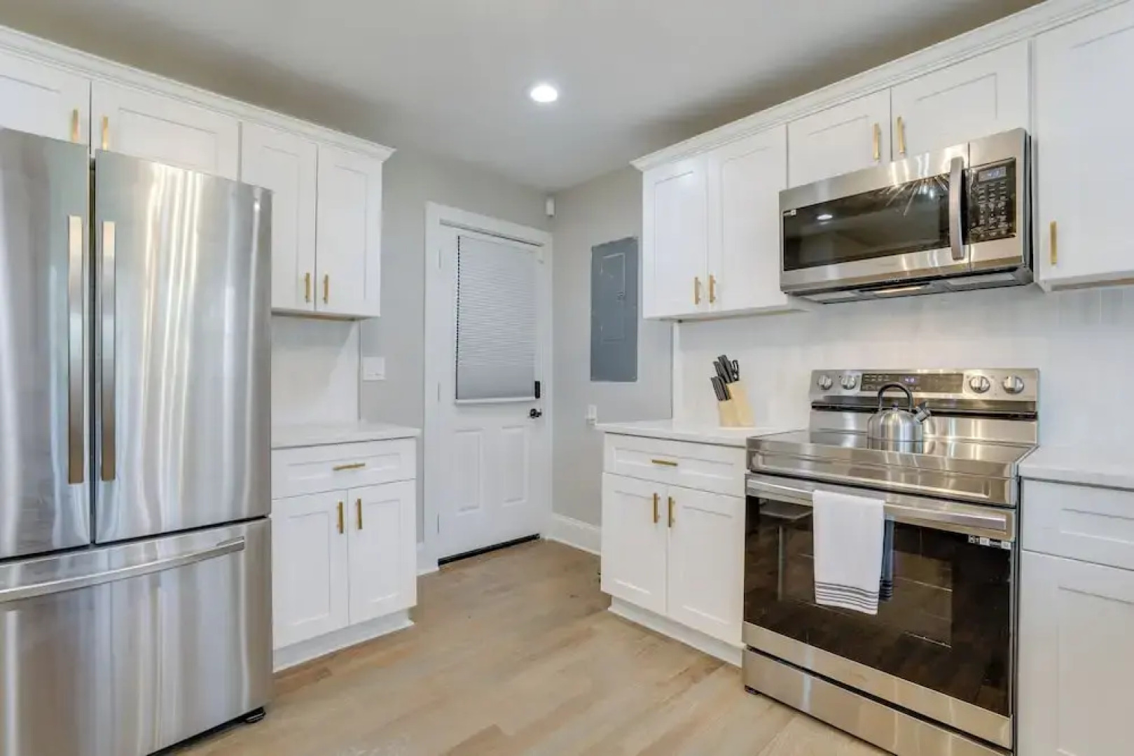 Pet-friendly Decatur Home ~ 8 Mi to Downtown Atl!