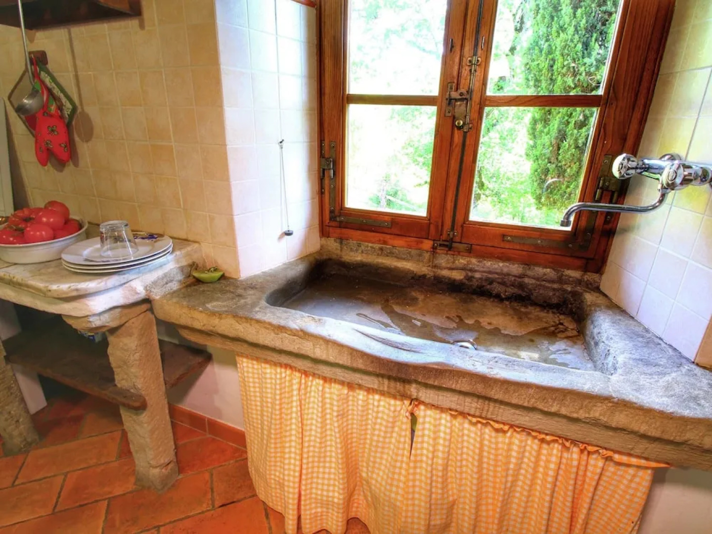 Striking Farmhouse, Ortignano