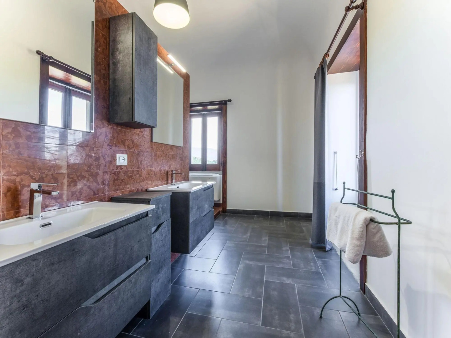 Lavish Sicilian Villa With Pool