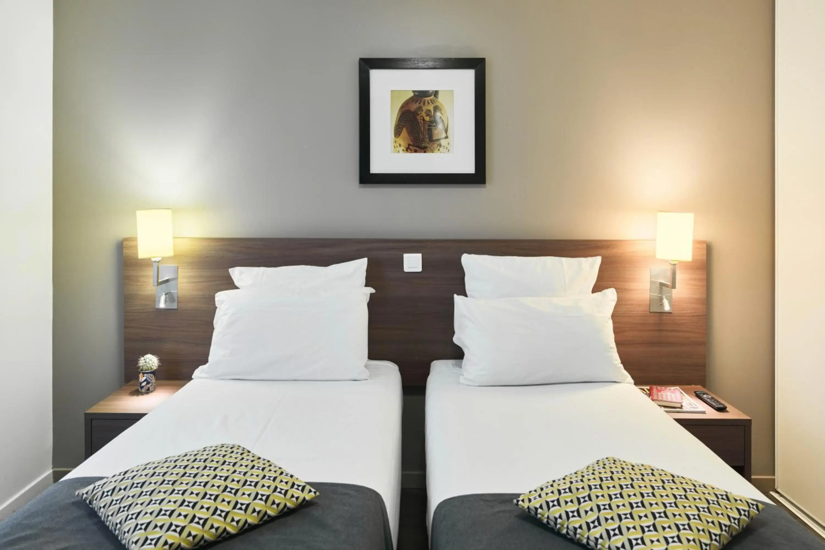 Zenitude Hôtel - Résidences Roissy Village