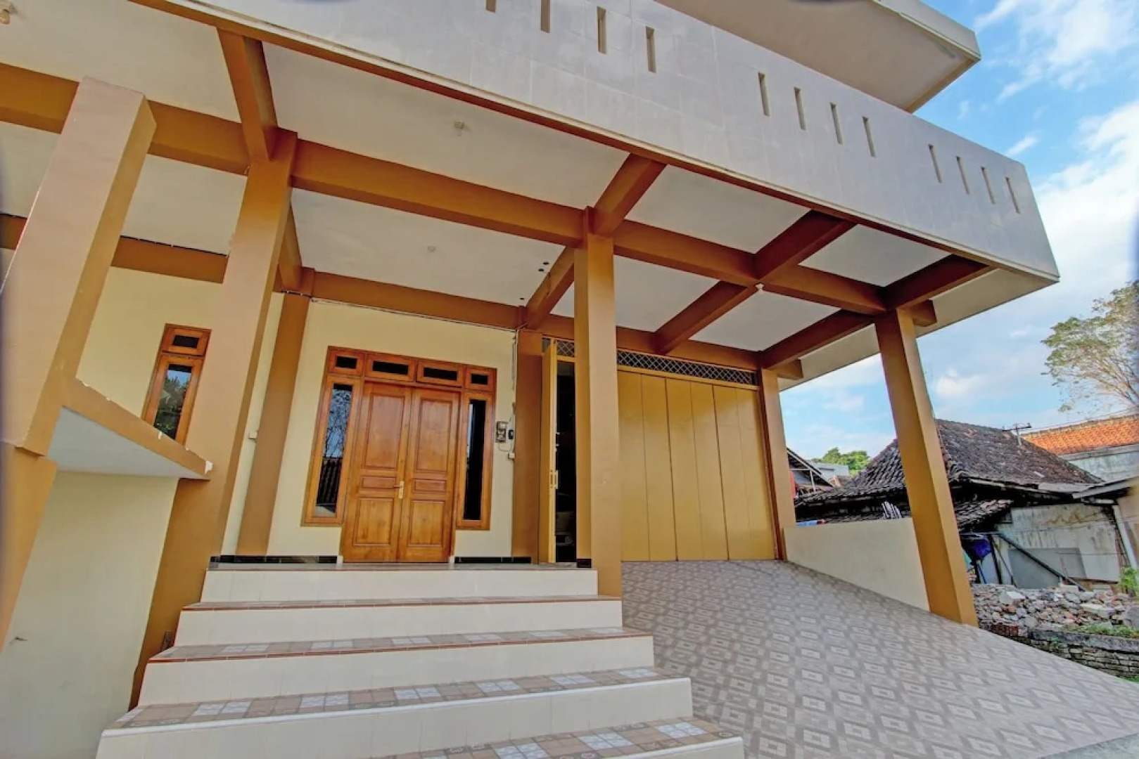 OYO Life 92812 Galih Kostel 2 Syariah