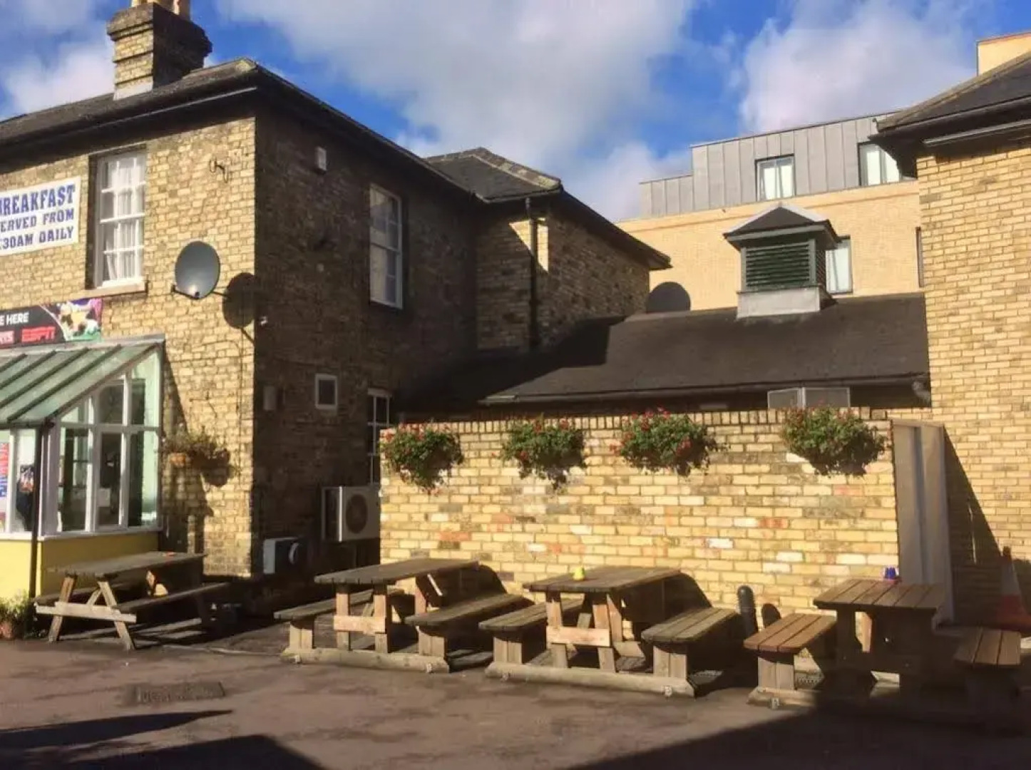 The Earl of Derby - Inn