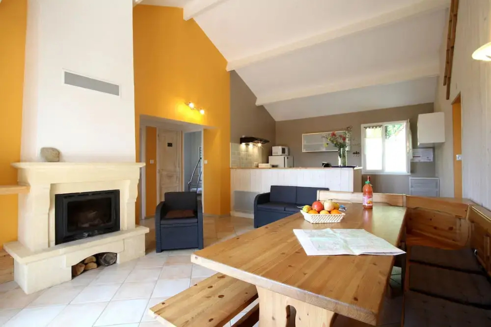 In the Country Side, Near Sarlat, Cottage With Indoor Heated Swimming Pool