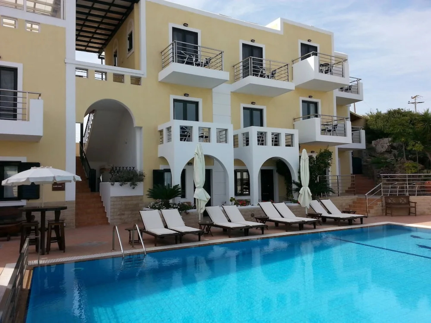 Ela Mesa Luxury Apartments