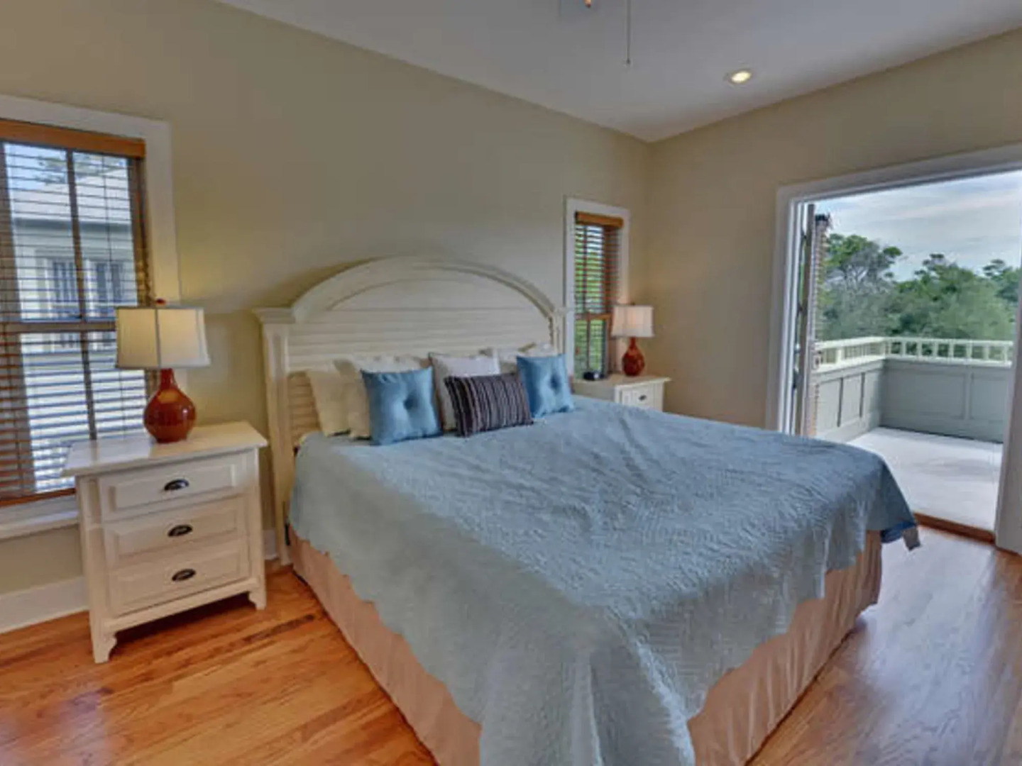 VM 4154 by RedAwning