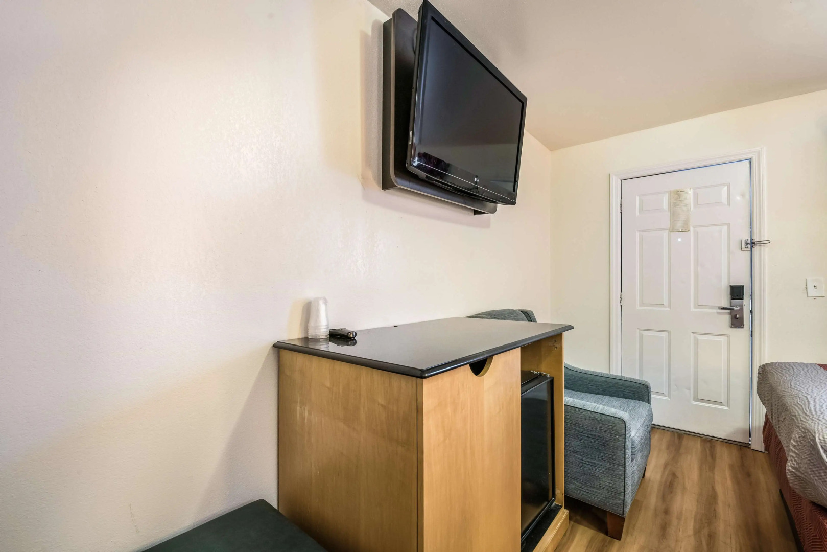 Motel 6 Tinton Falls