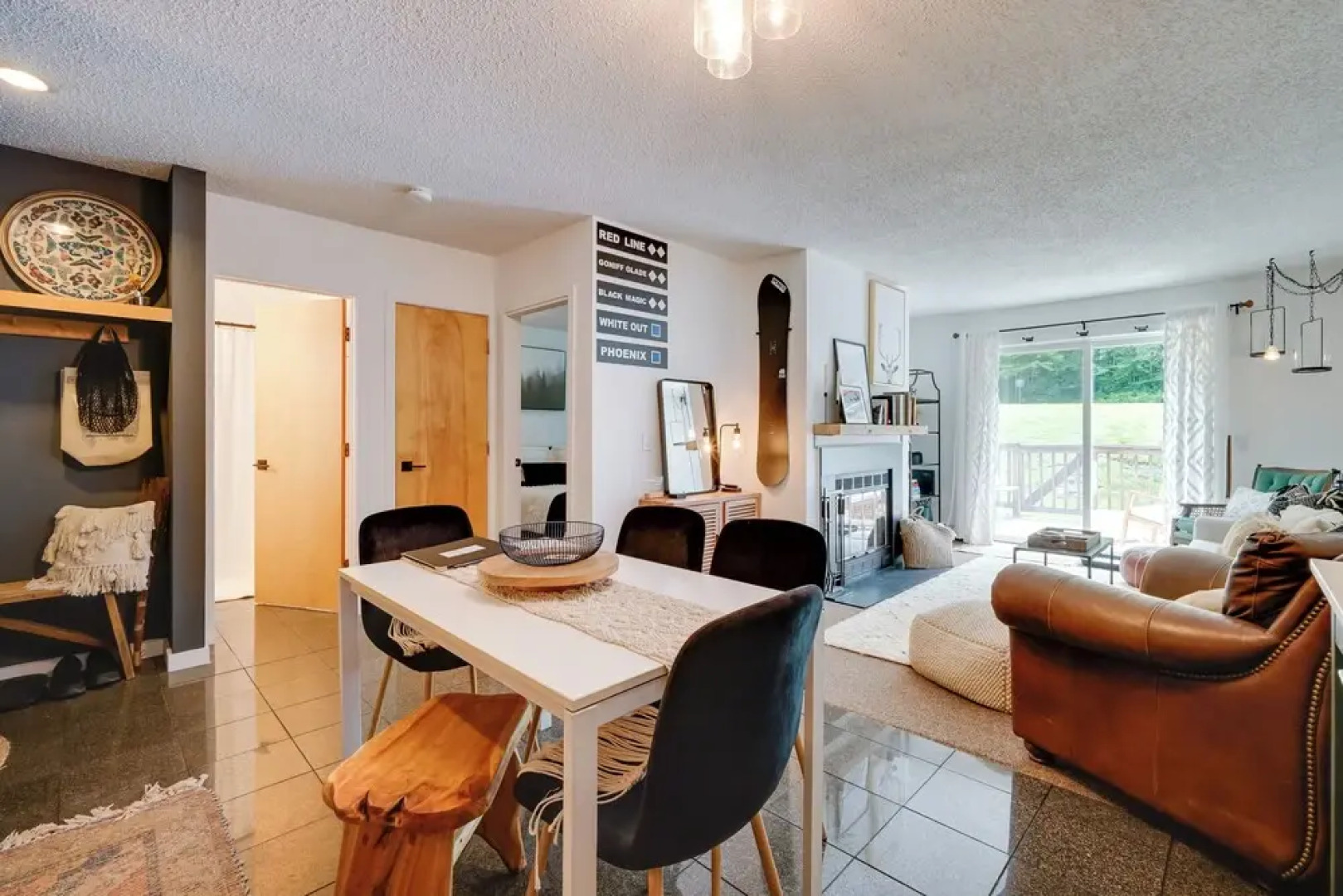 Ski-in/ski-out Magic Mountain Condo w/ Deck!