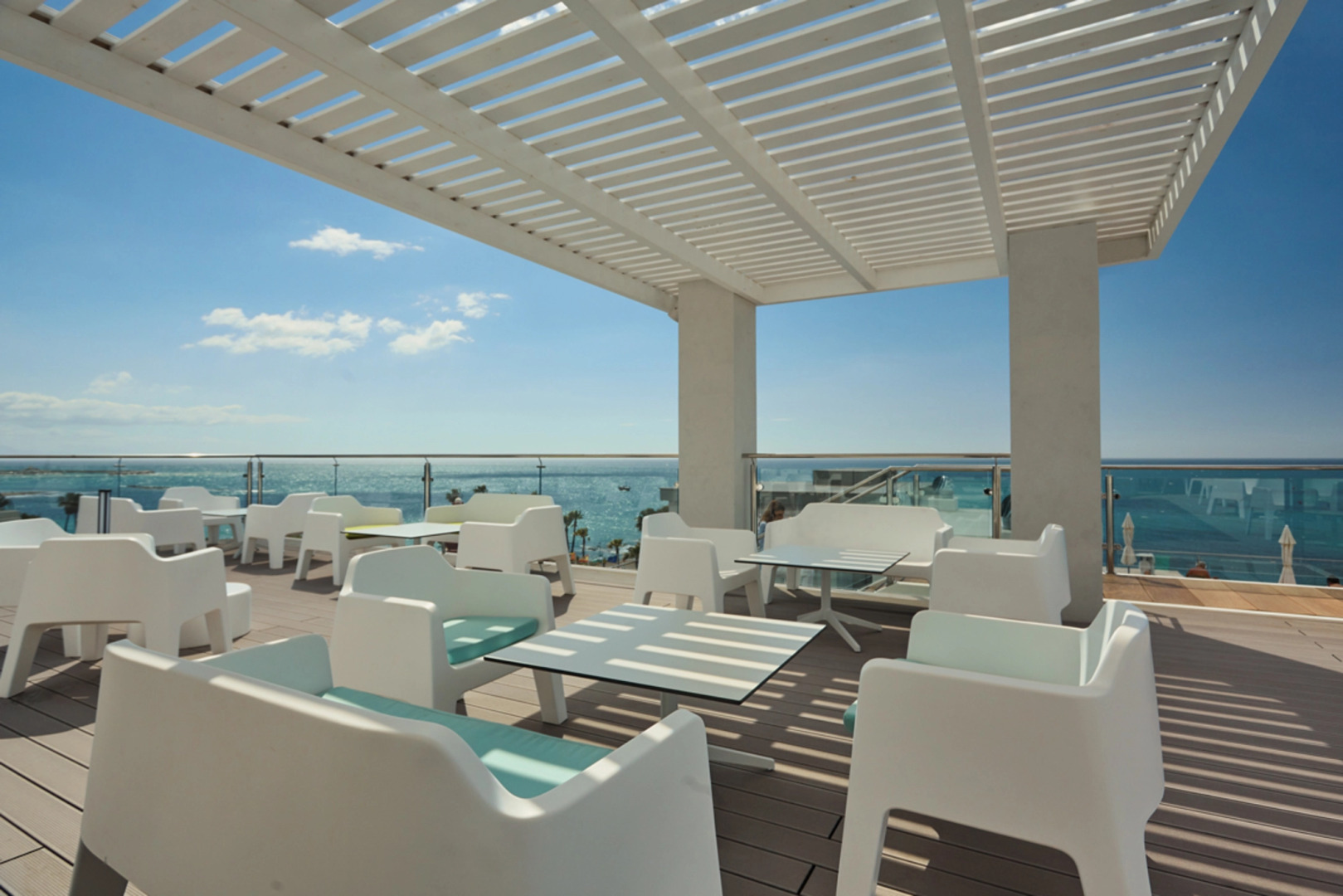 Hotel Las Arenas, Affiliated by Meliá