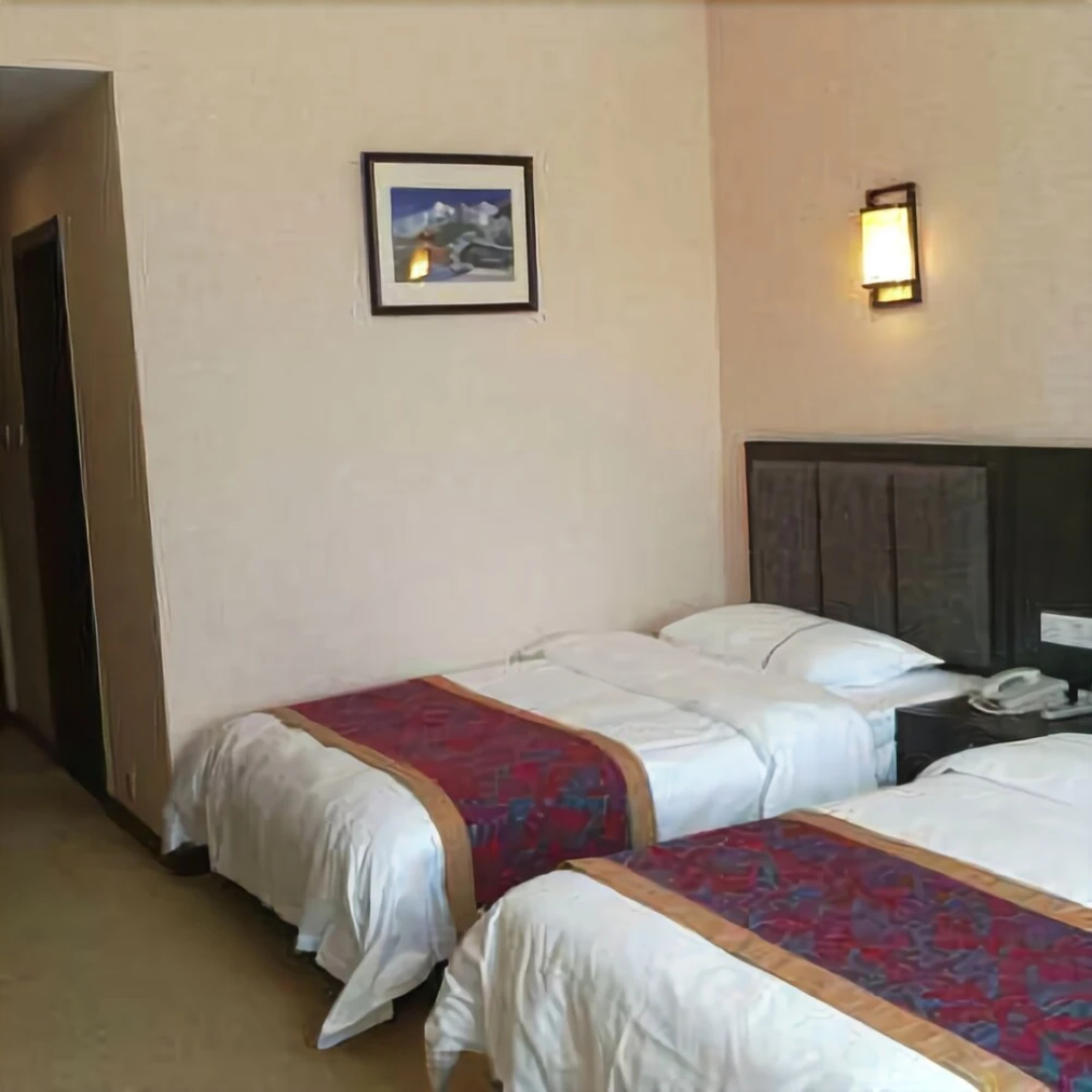 Yading Yizhan Hotel