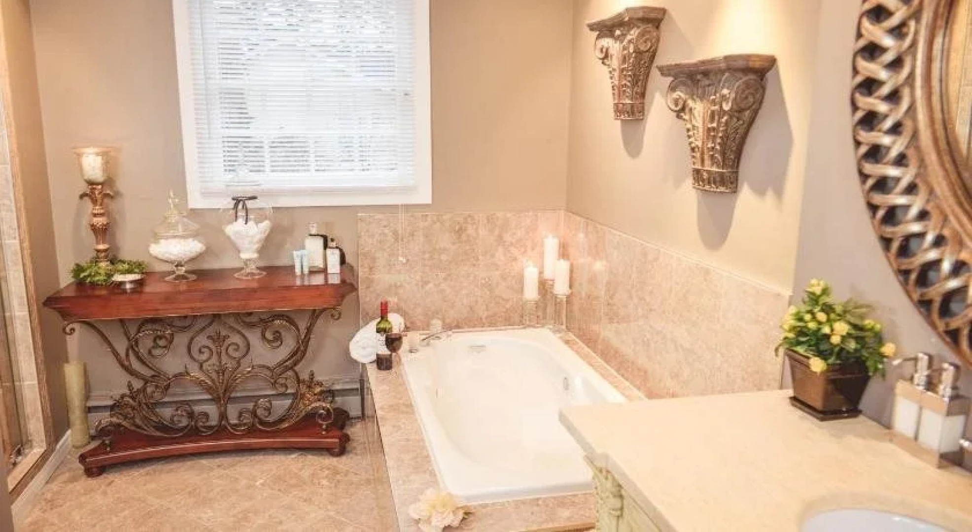 The Georgian Residence Luxury Boutique Suites