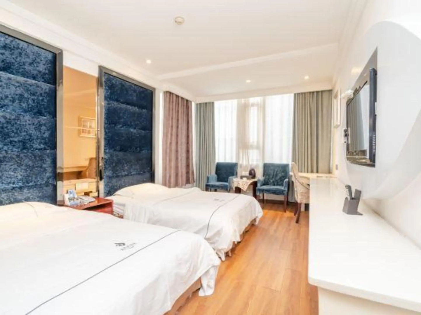 Dazhou Jinliya Hotel (City Center Plaza)