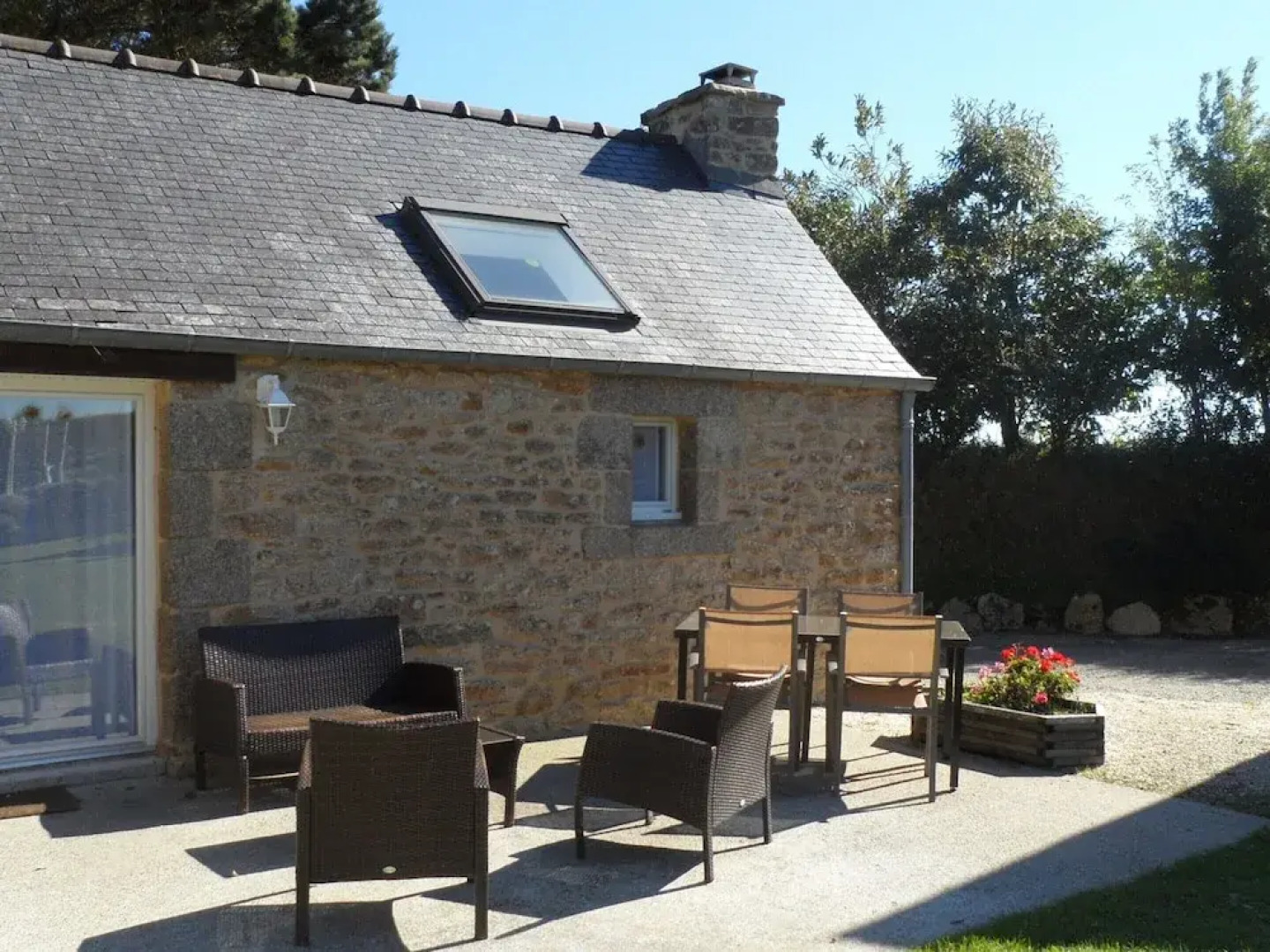 Peaceful Holiday Home in Plouguin With Indoor Pool