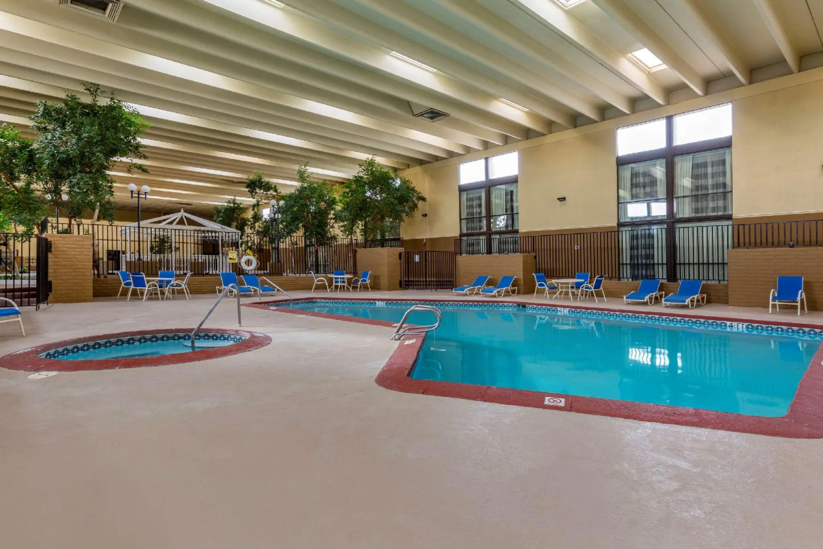 Clarion Inn & Suites Roswell