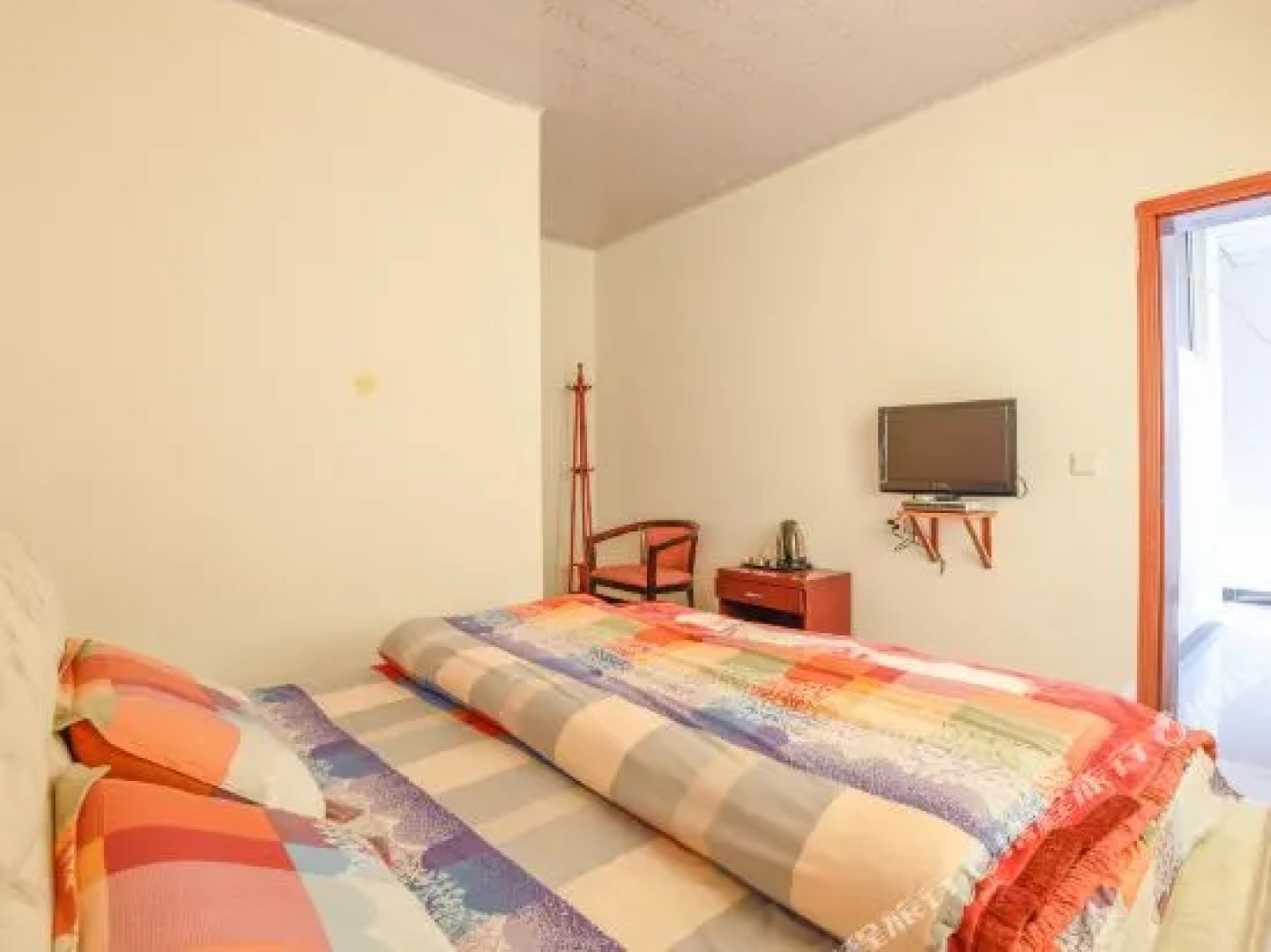 7 Hu Youpin Youth Hostel