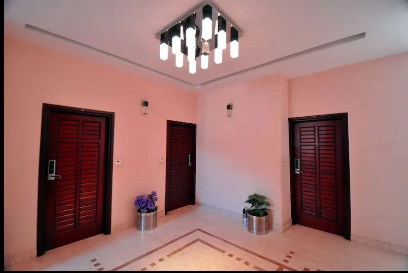 Hotel Asian Plaza Mcleodganj