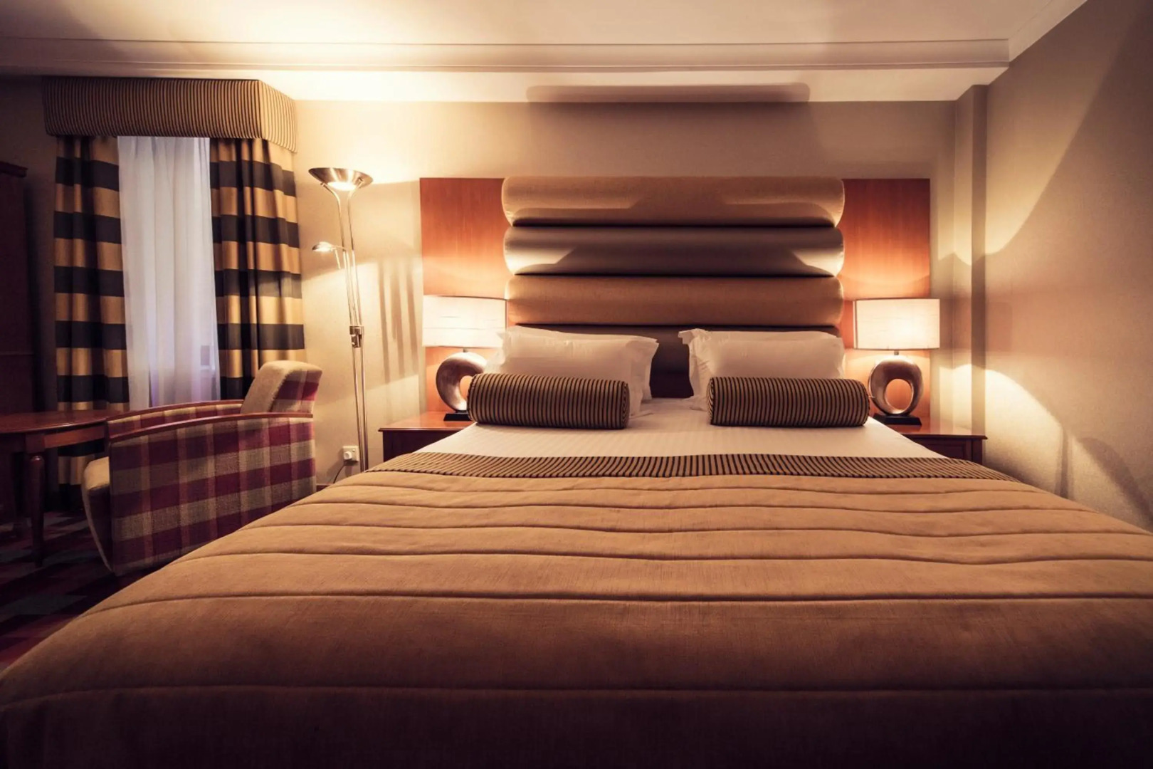 Carlton George Hotel