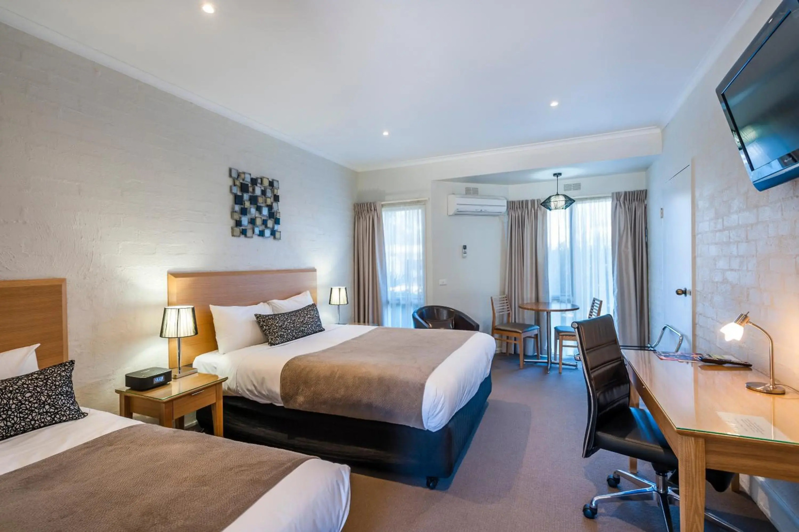 Comfort Inn Coach & Bushmans