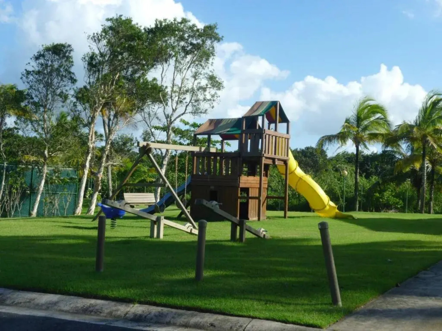 Villa Iris 2 story ocean view villa w/ pool access