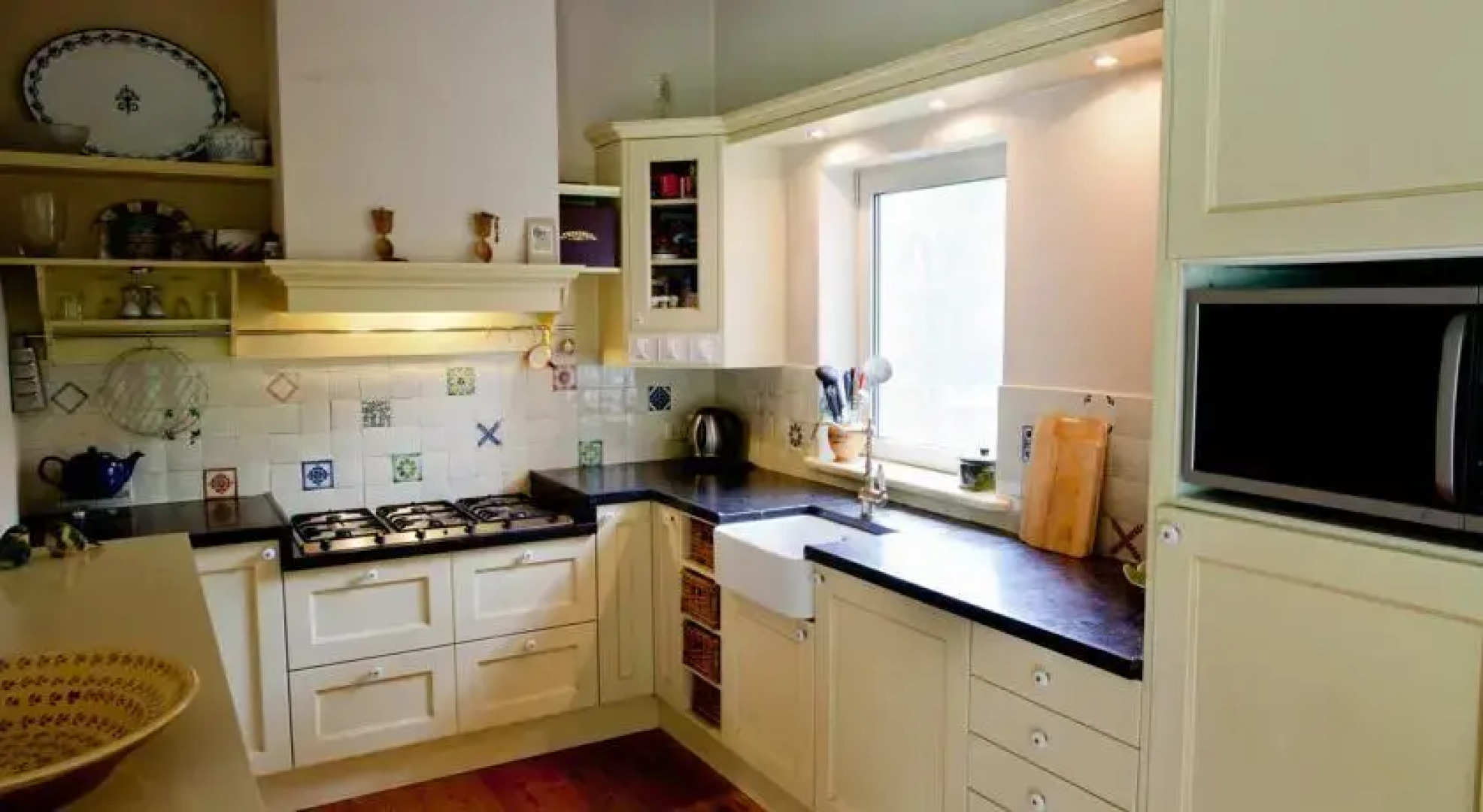 Lovely chalet in the woods