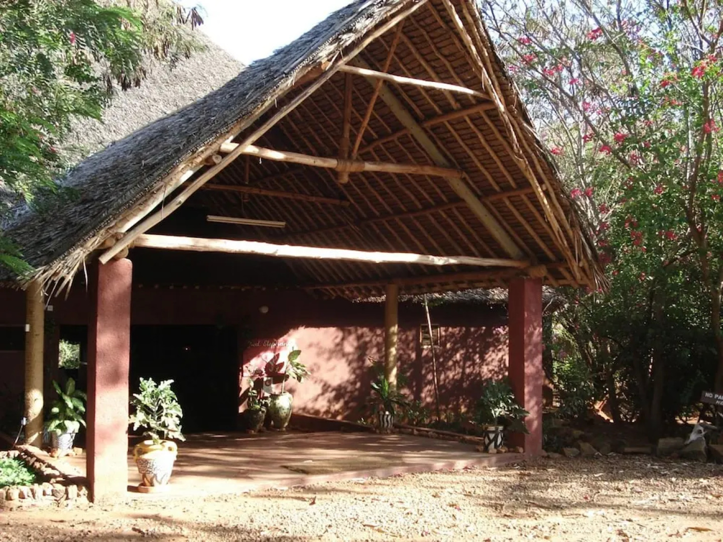 Red Elephant Lodge