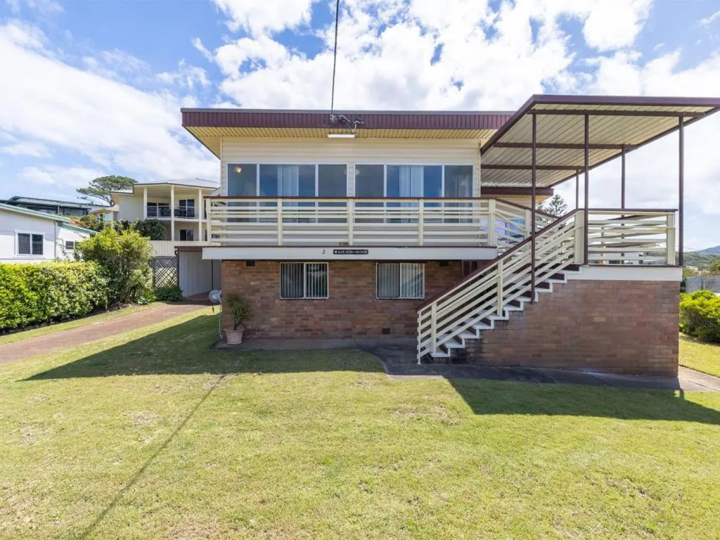 Golden Sands 2 Short Street