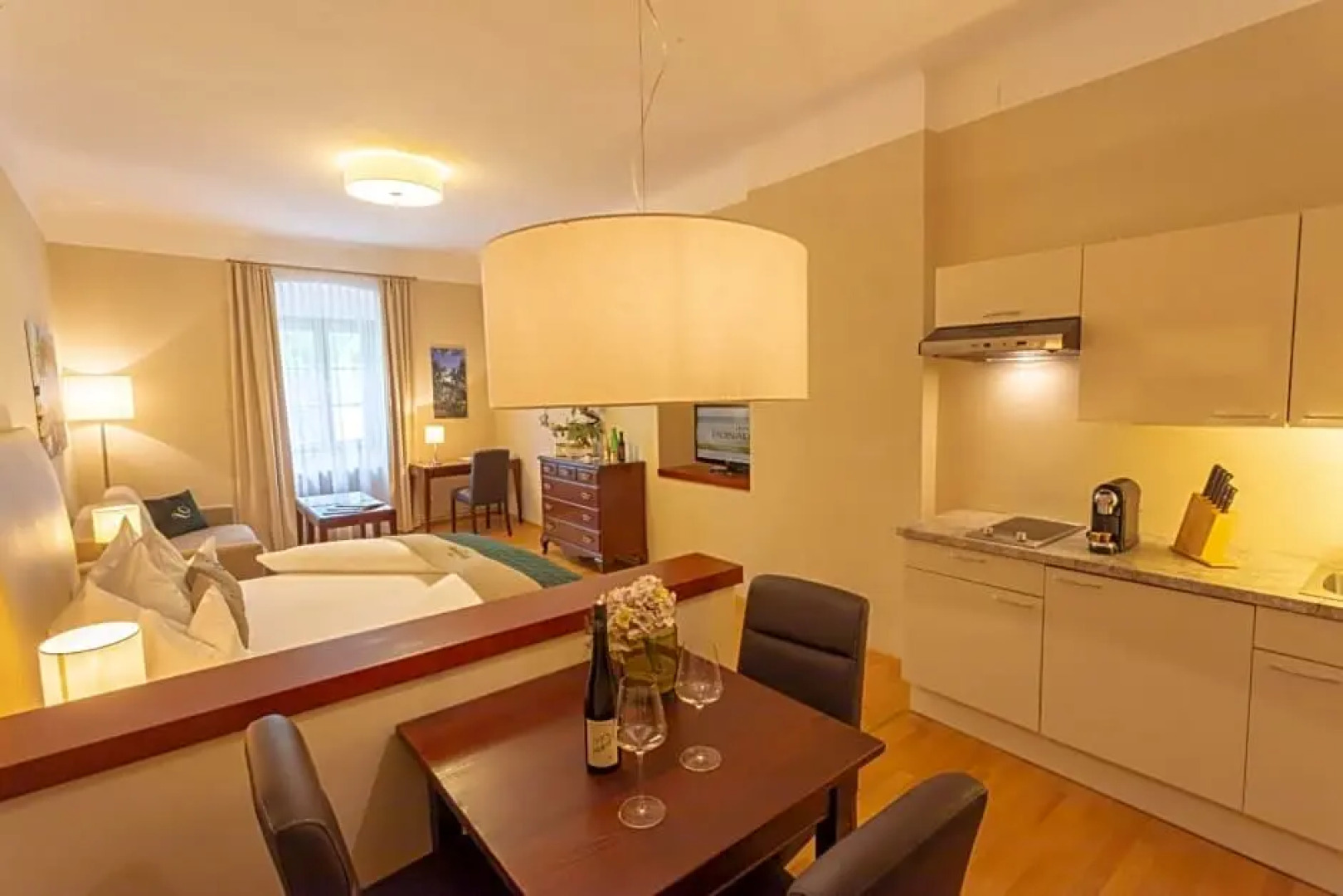 Donauwirt Hotel - Restaurant