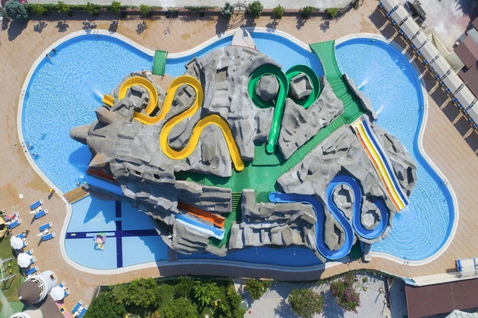 Отель Rox Resort