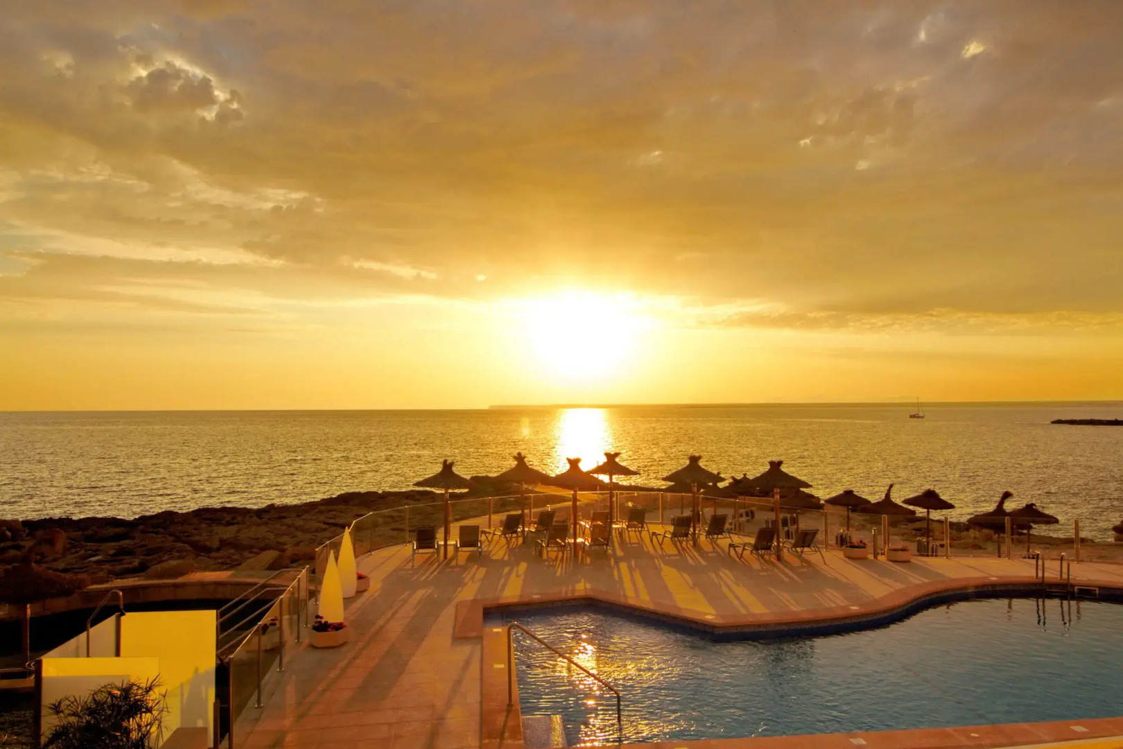 Universal Hotel Cabo Blanco - Adults Only