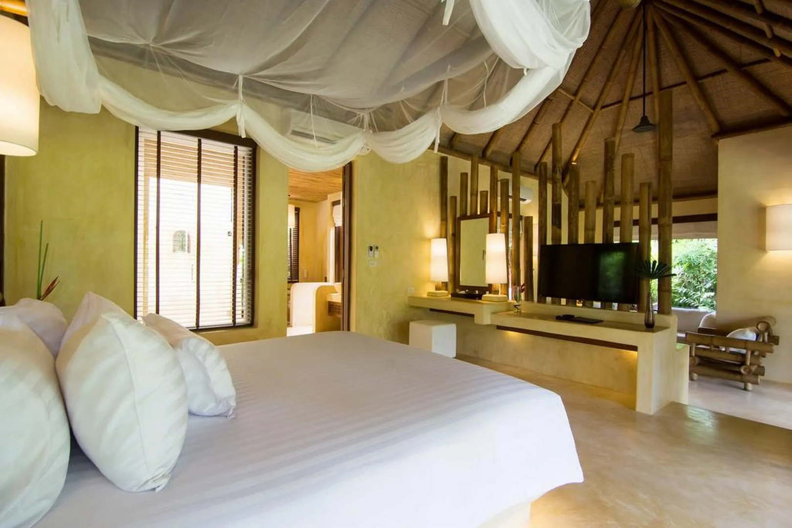 High Season Pool Villa & Spa