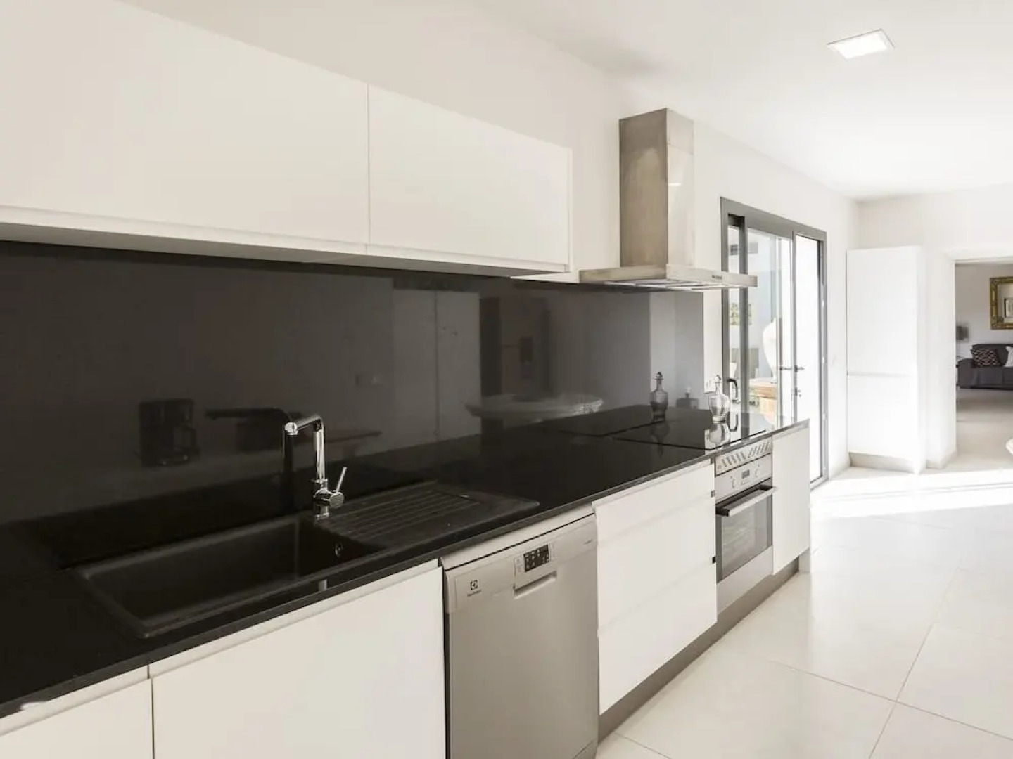 Residence by G Can Rochet