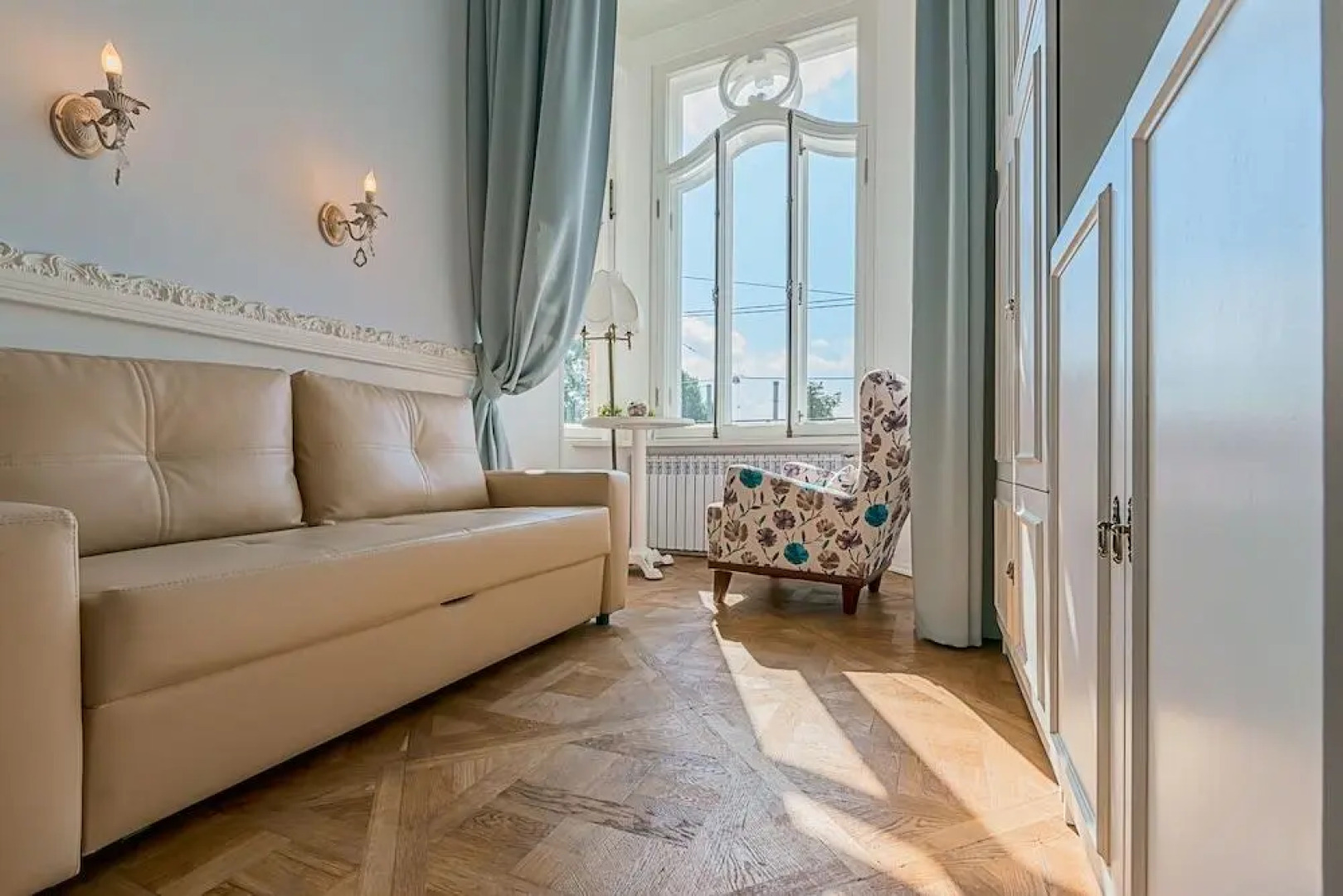 Апарт-отель ColorSpb — Купеческий дом