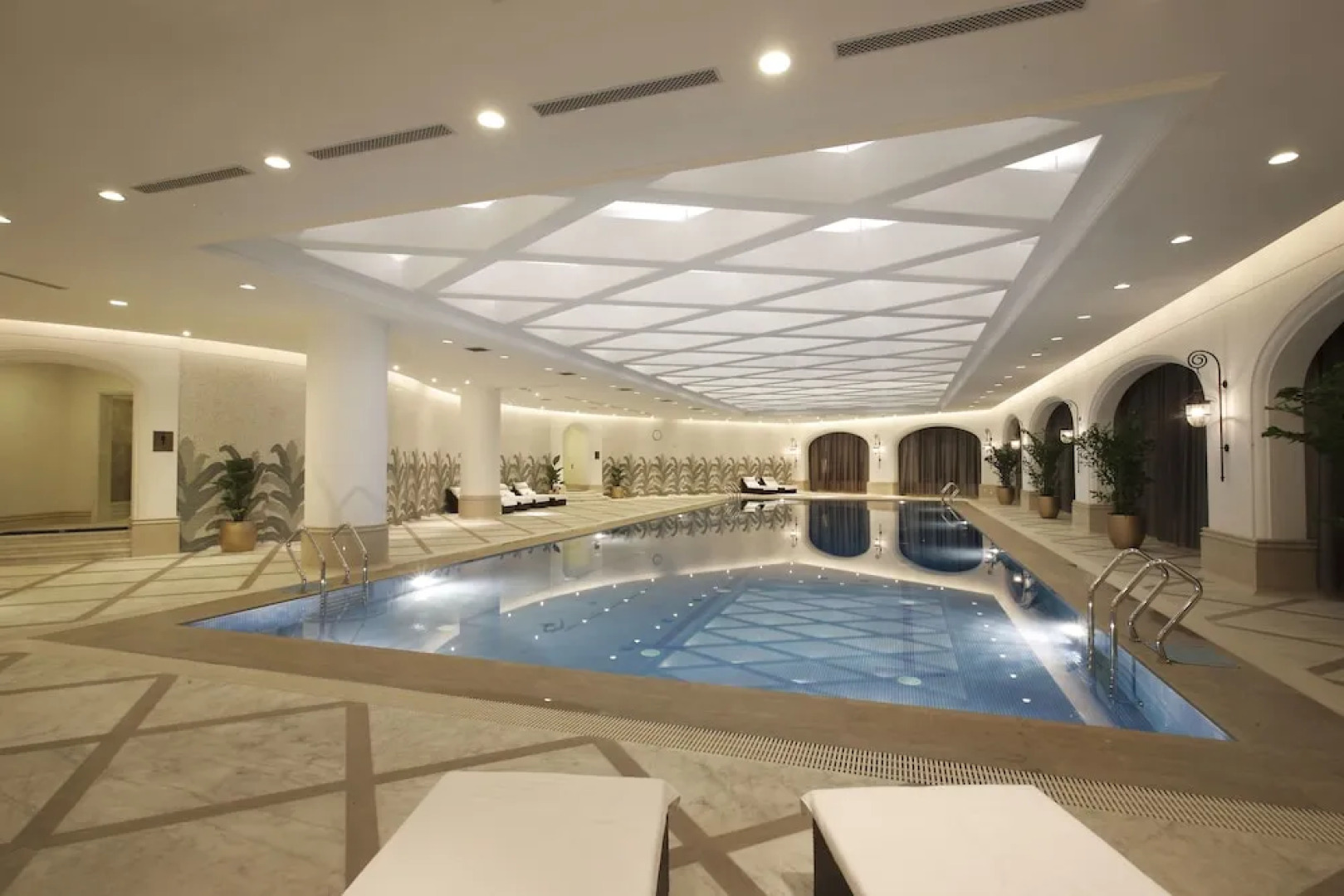 Ovation Three-Convalescence Hotel