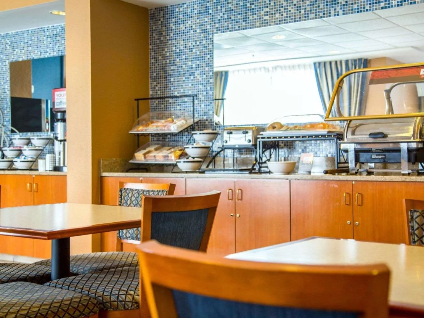 Comfort Inn & Suites Orlando North