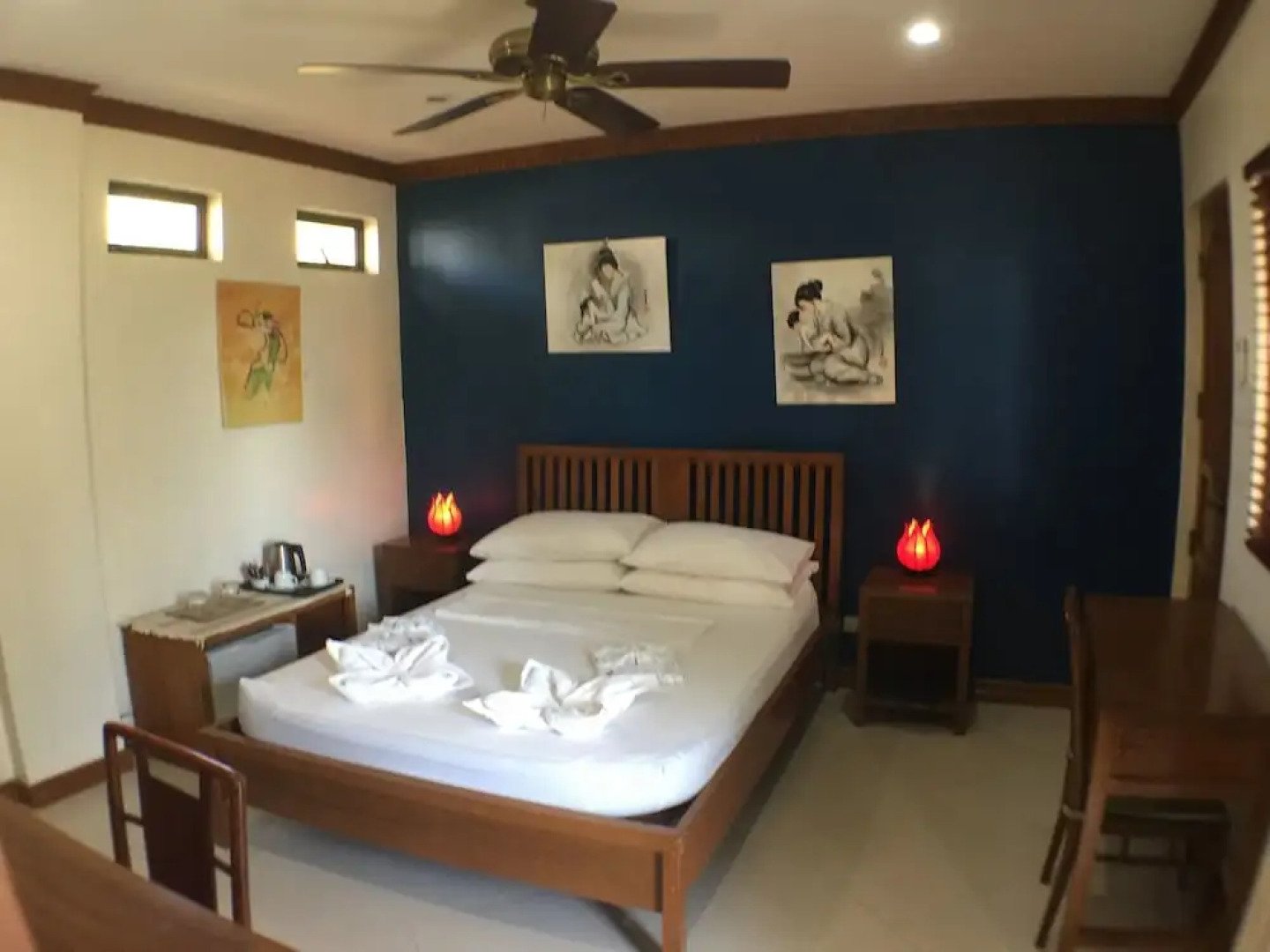 White Beach Dive & Kite Resort Carabao