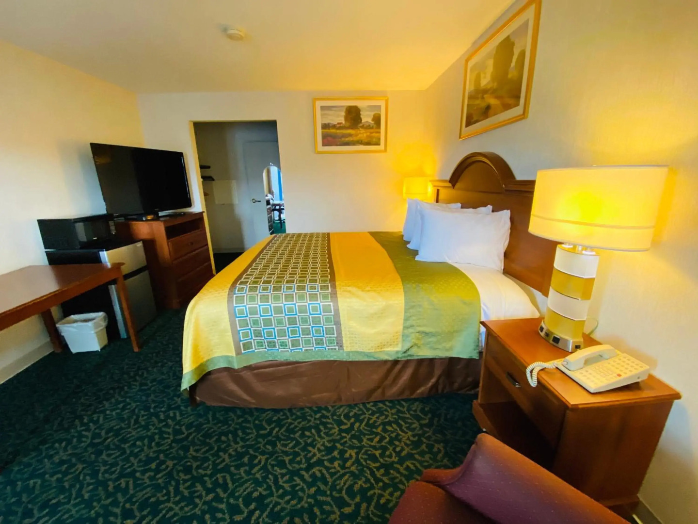 Harrisonville Inn & Suites