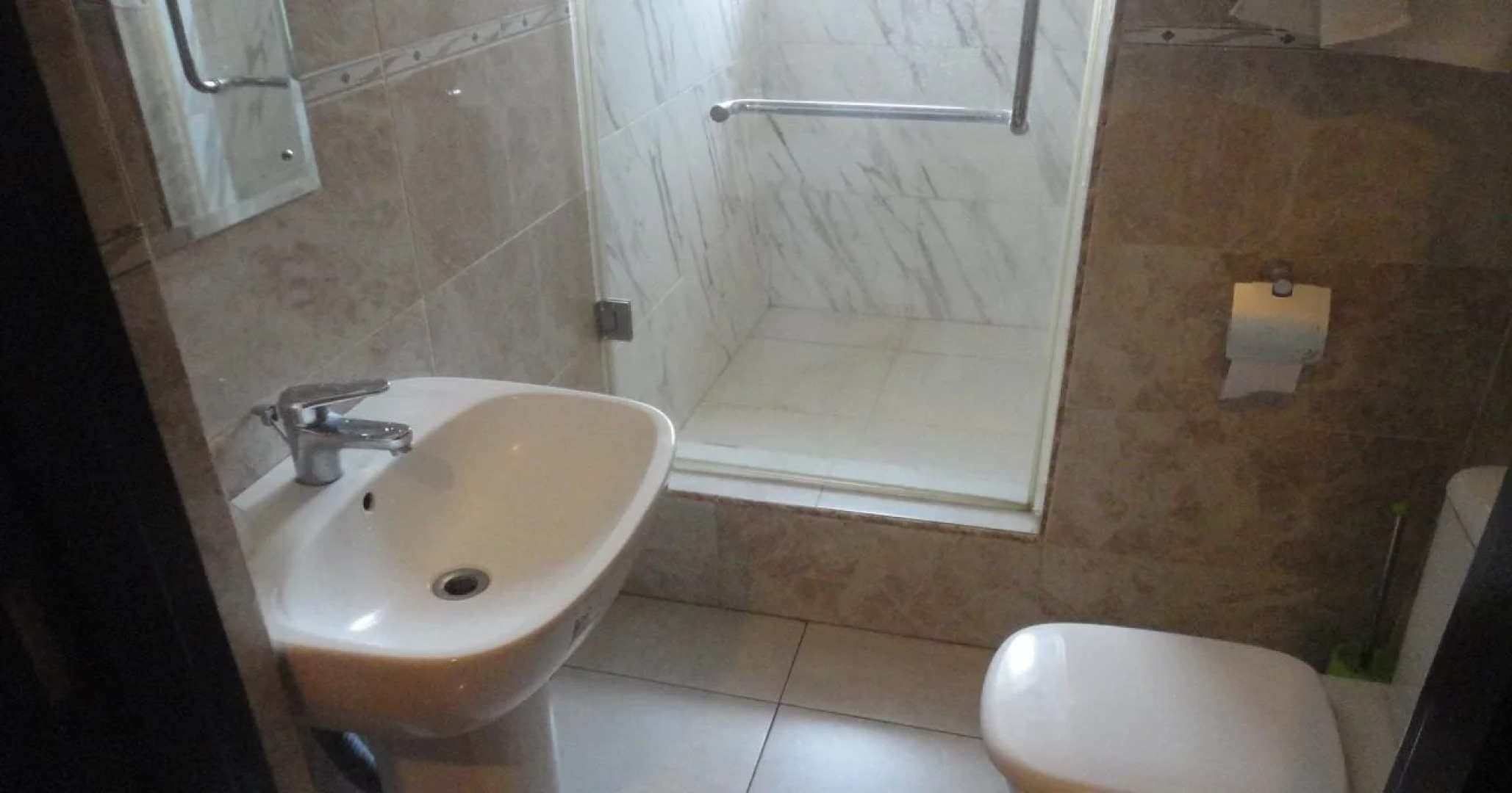 Caesar's Court Hotel and Suites