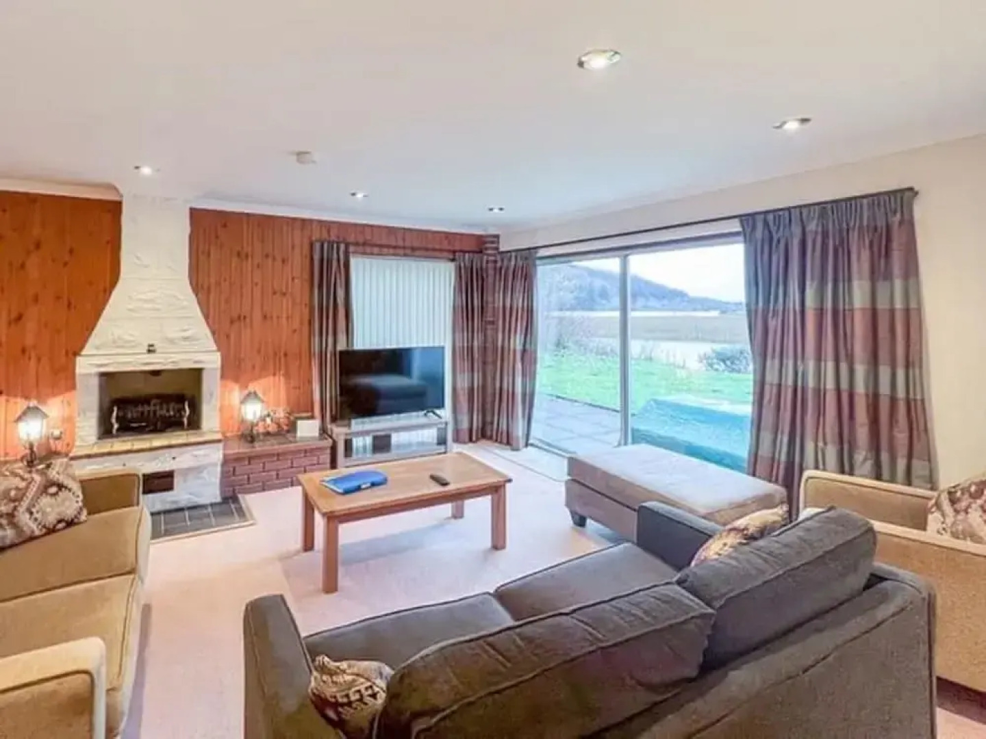 Cozy Highland Retreat With Stunning Views