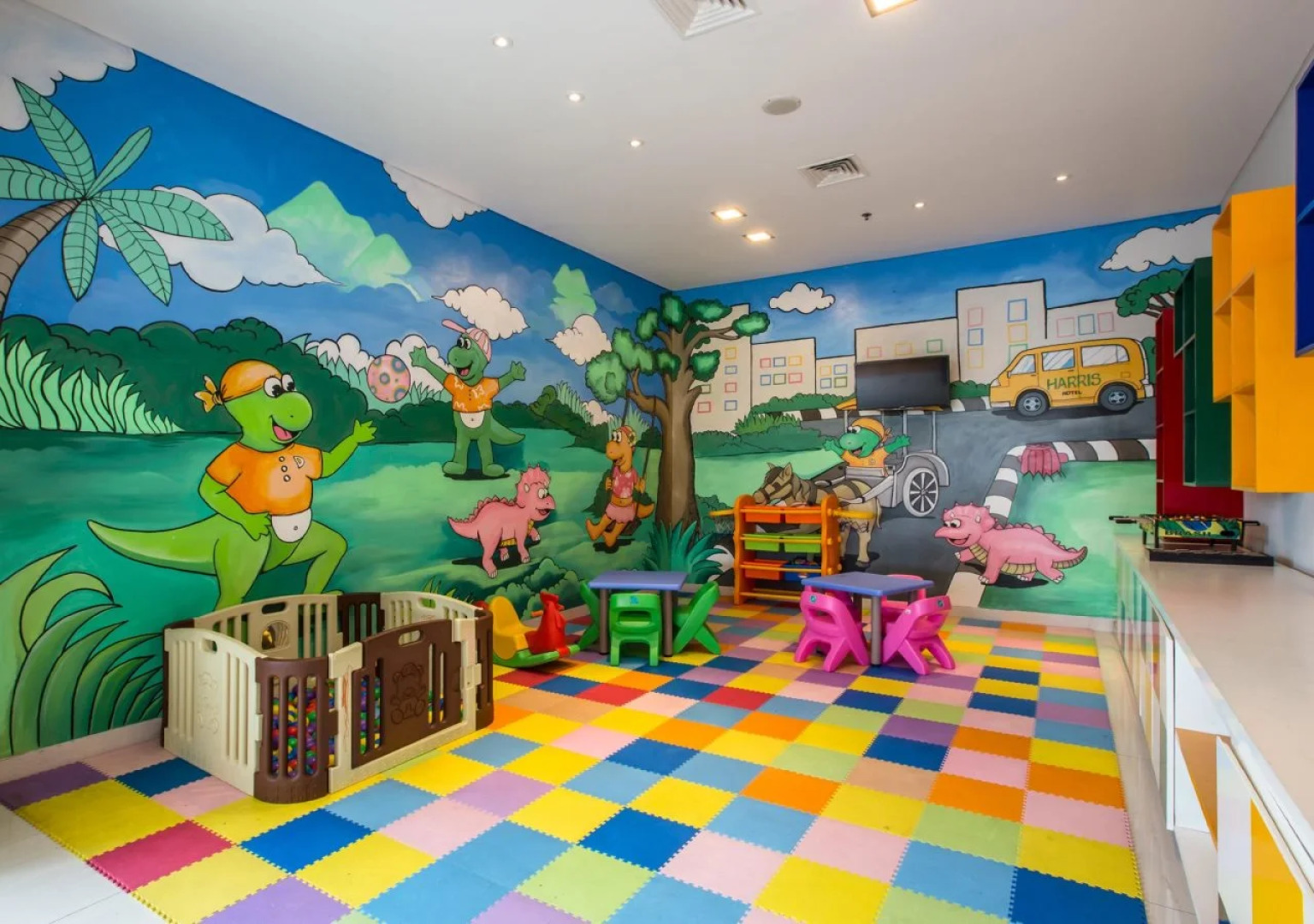 HARRIS Hotel & Conventions Denpasar Bali