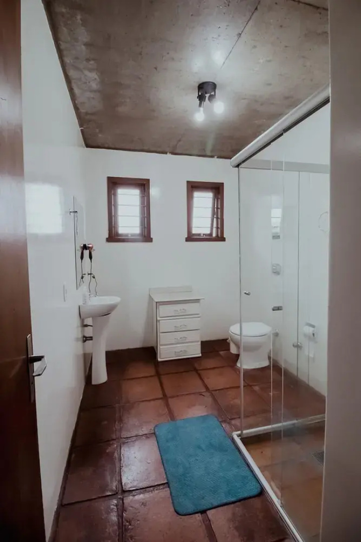 Tima Casa Ampla em Localiza o Privilegiada