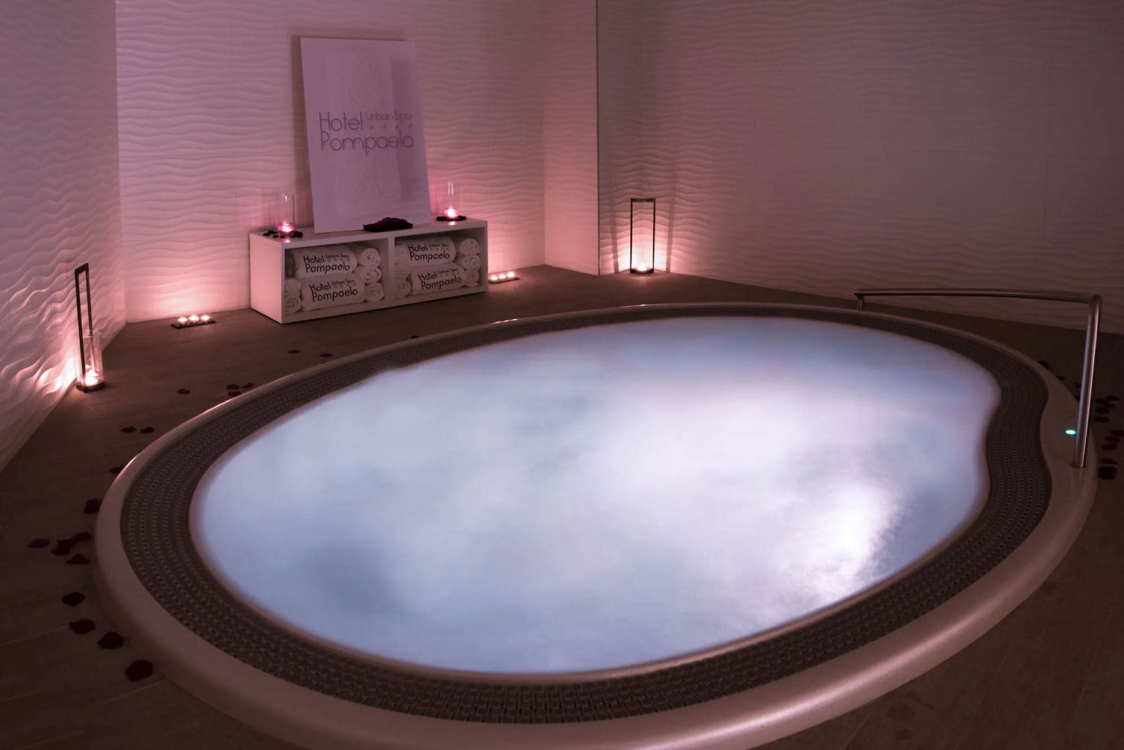 Hotel Pompaelo Urban Spa