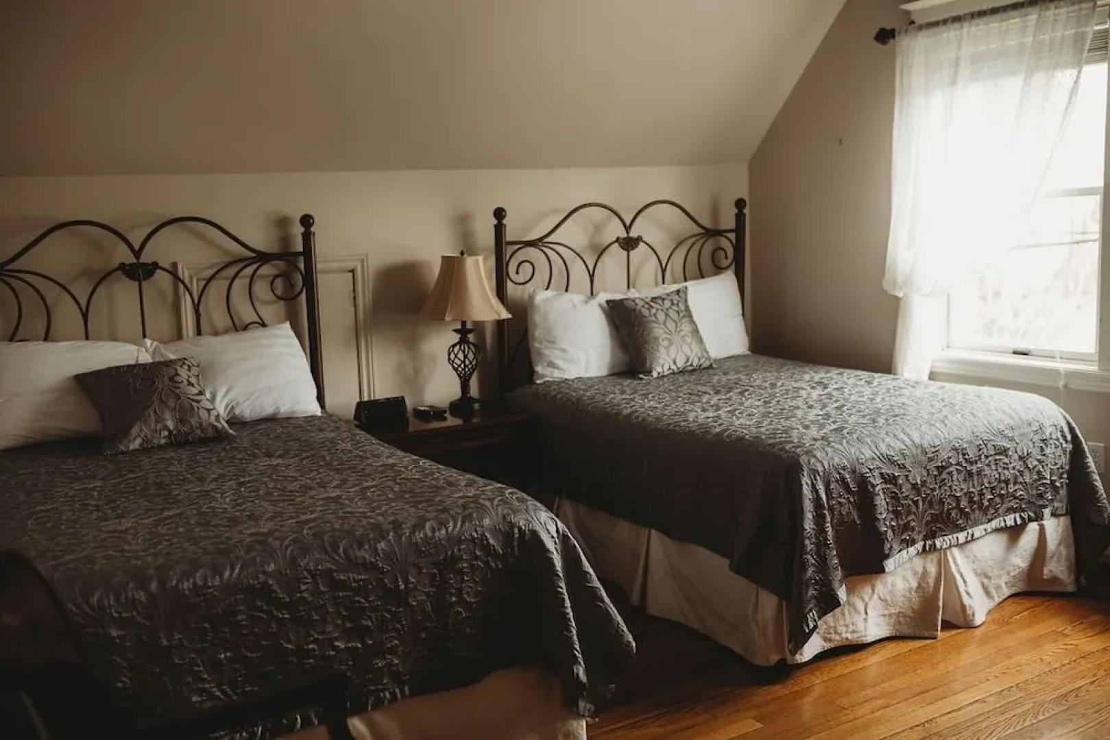 The Carriage House Inn
