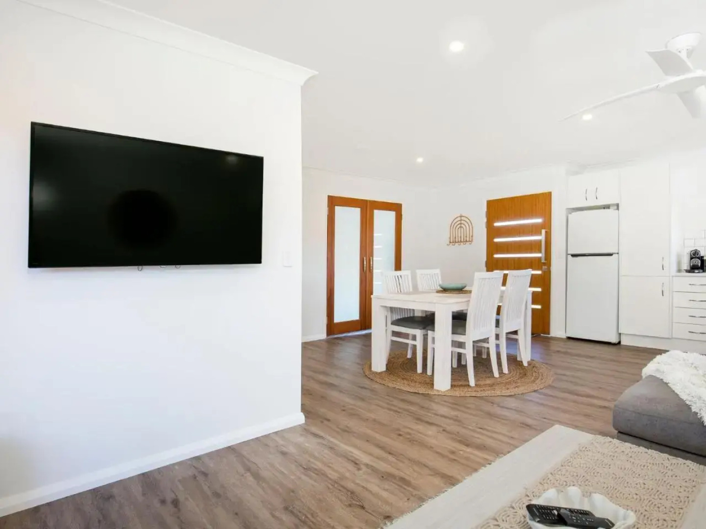 Periwinkle I Pet Friendly I 2 Mins Walk to Beach