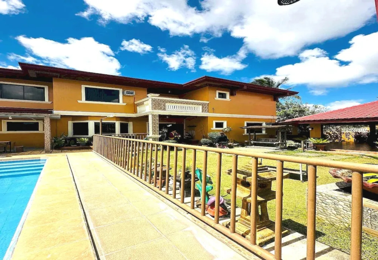 Villa Adelle At Silang