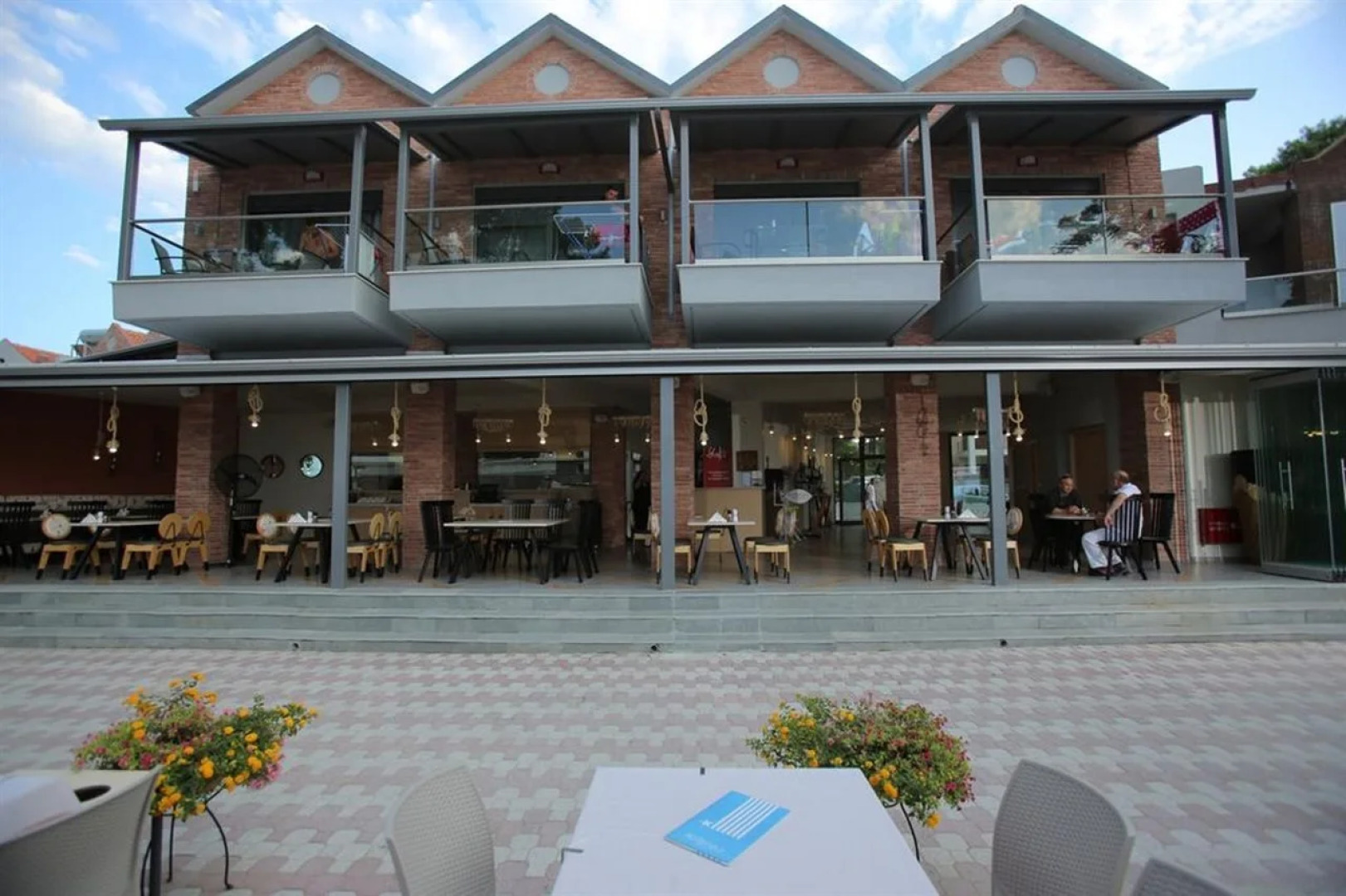 Flegra Beach Boutique Apartments