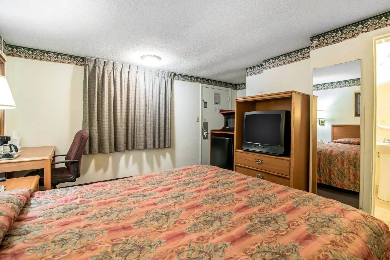 Rodeway Inn & Suites Ithaca South