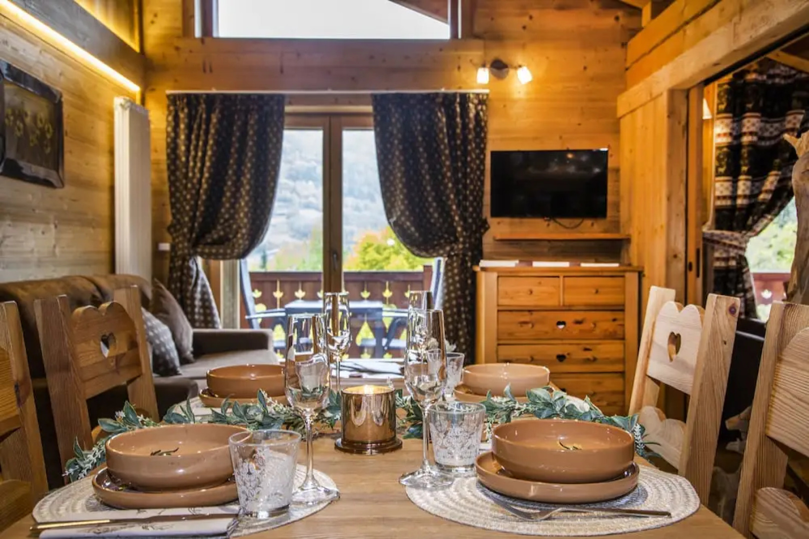 Bijoux Des Alpes Mont Blanc Village