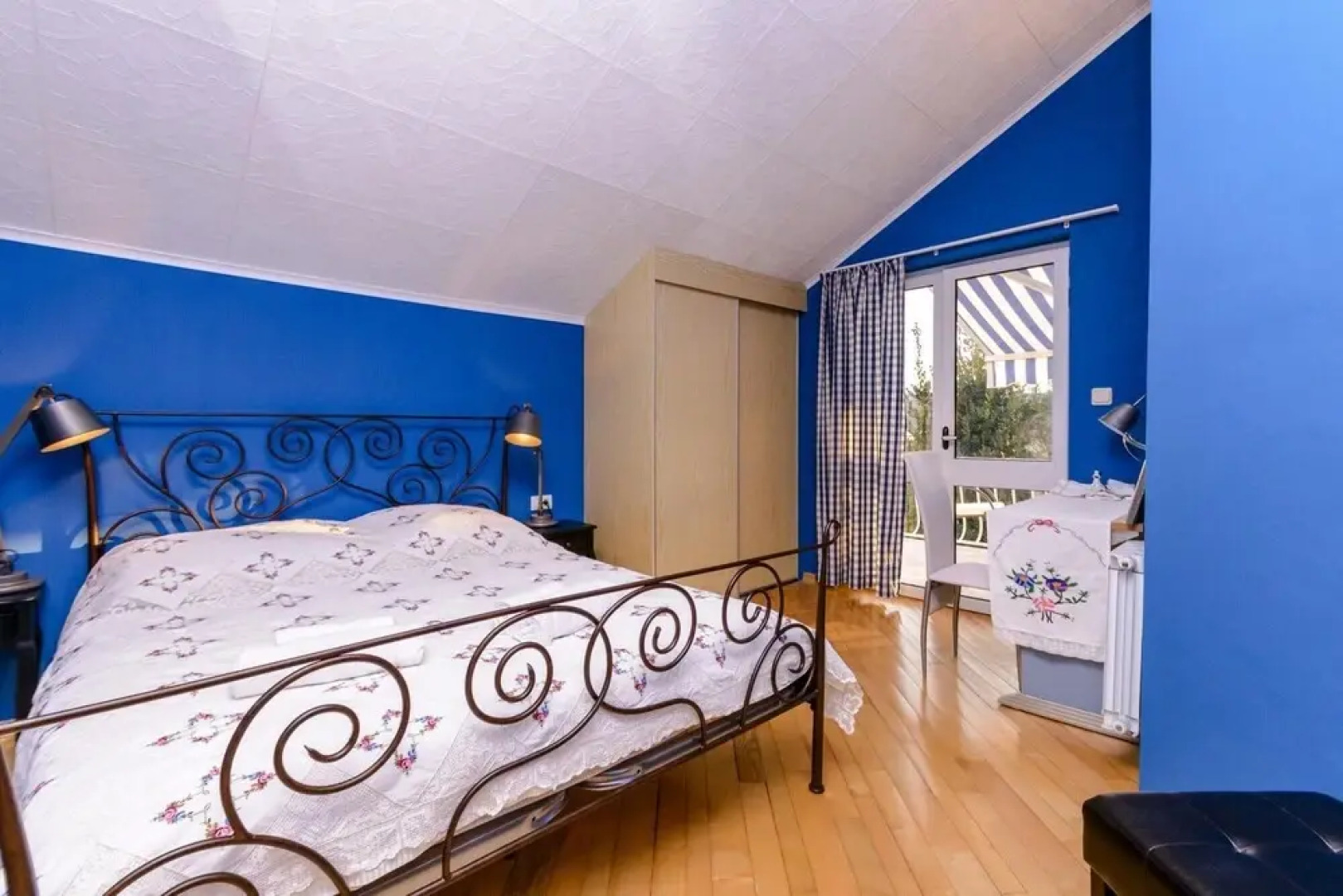 Villa Piano - Four Bedroom Villa With Terrace and Swimming Pool ID Direct Booker 1036