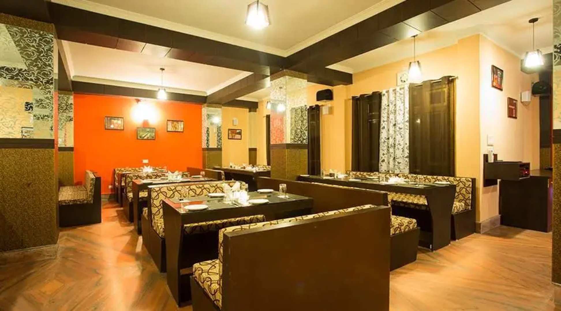 Hotel Golden Star Continental