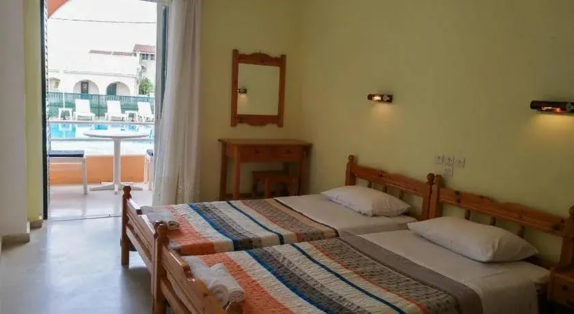 Valentinos Apartments