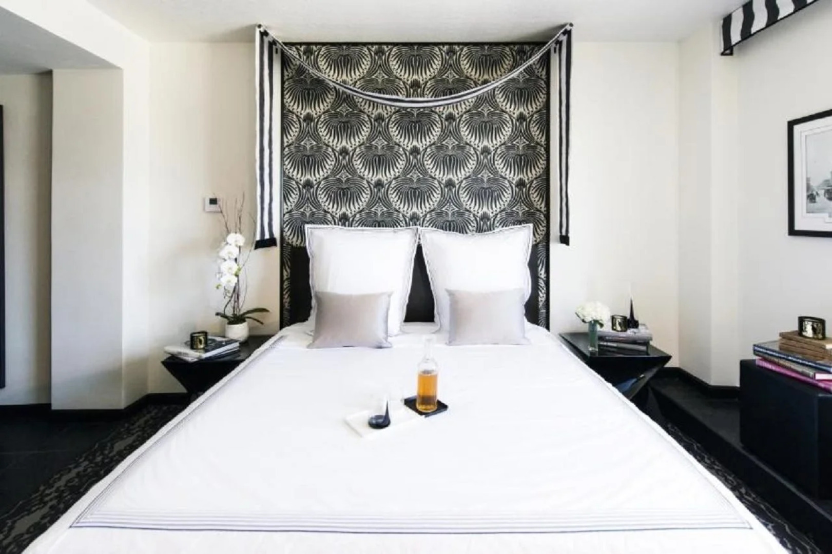 The Mayfair Hotel Los Angeles